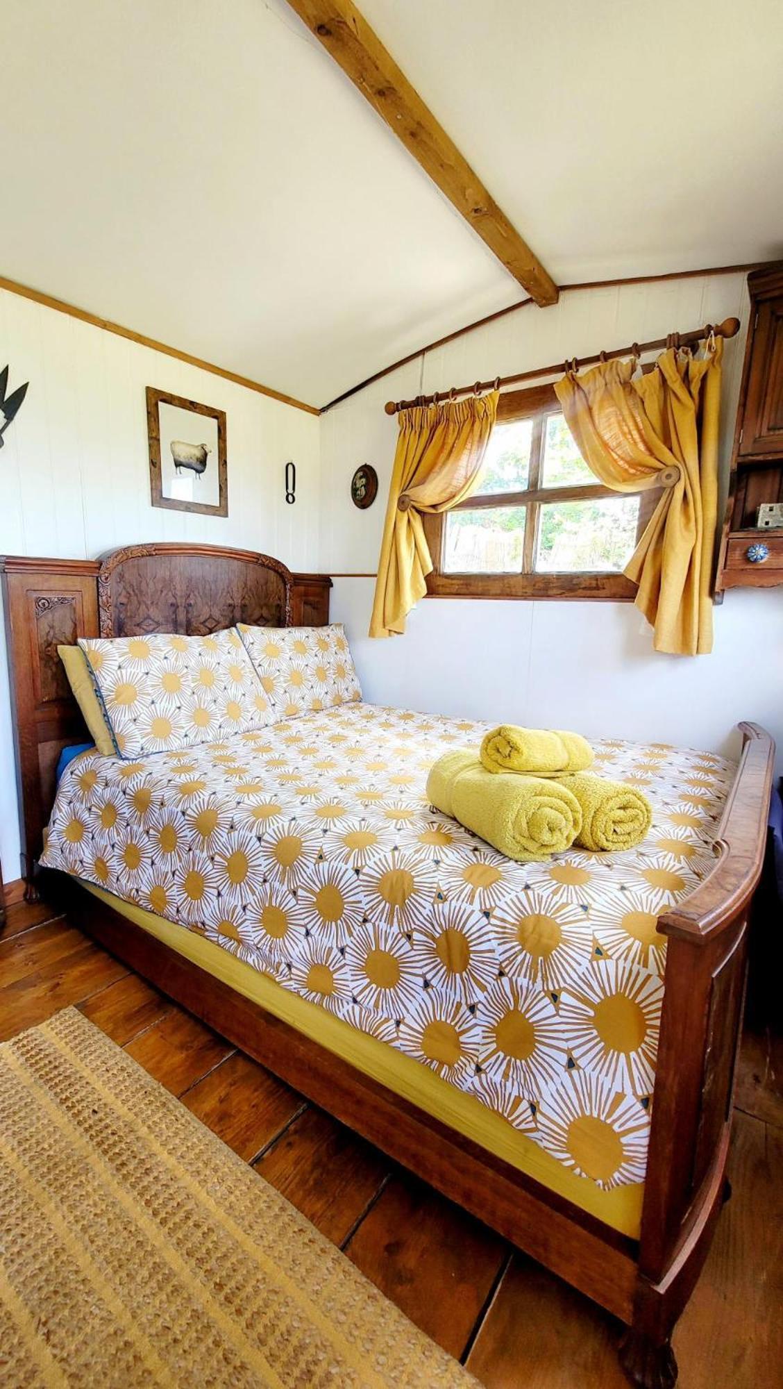فندق Treguth Glamping Unique Experience - Themed Huts Saint Day المظهر الخارجي الصورة